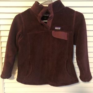 Girls Patagonia pullover Small- burgundy
